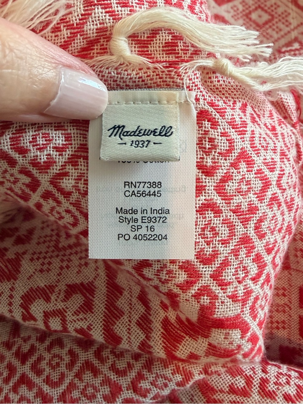 Madewell Red Boho Tassel Scarf Wrap Geometric Print Lightweight - Picture 6 of 9